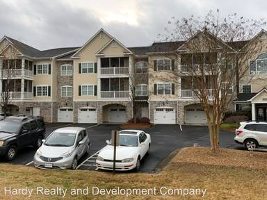Main picture of 3205 Village Blvd SE