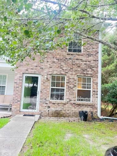 Main picture of 348 Sunnyside Ave