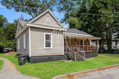 Main picture of 2214 Nissen Ave