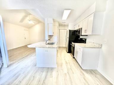 Main picture of 1019 S. Hiawassee Rd