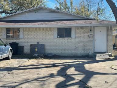 Main picture of 1702 N 8th St