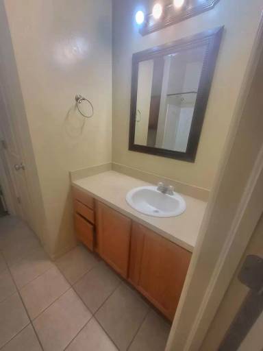 Main picture of 912 W Prairie Wind Way