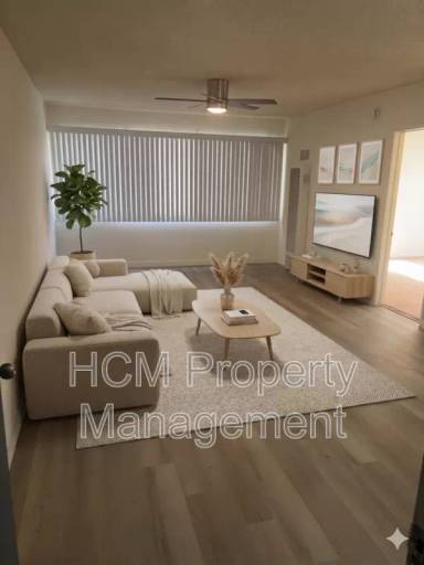 Main picture of 10300 National Blvd