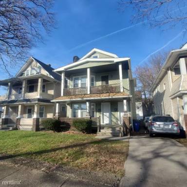 Main picture of 7320 Wakefield Ave