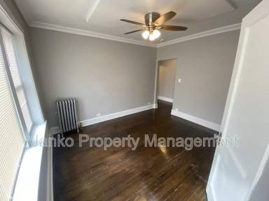 Main picture of 5350 W Division St