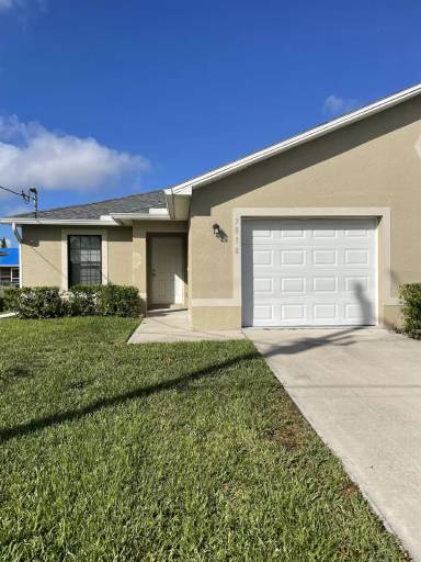 Main picture of 3818 SW 16th Pl