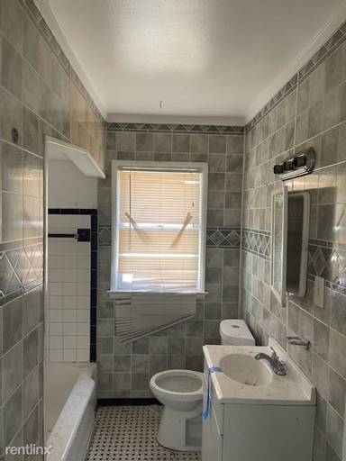 Main picture of 11917 Roxbury St