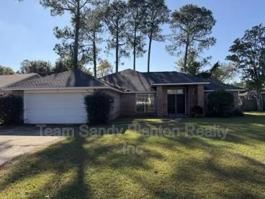 Main picture of 10 Arapaho Dr