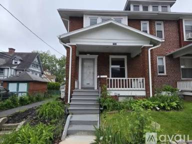 Main picture of 1721 Wayne St