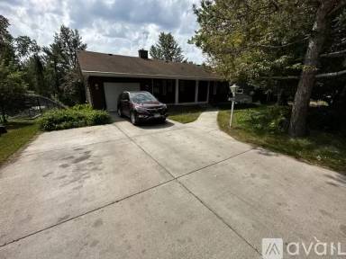 Main picture of 3626 E Superior St