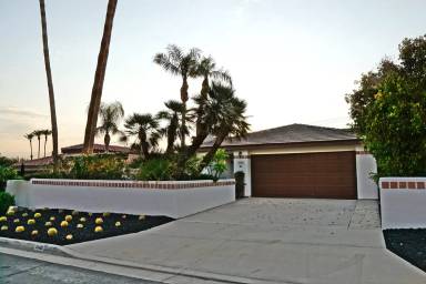 Main picture of 54420 Avenida Madero