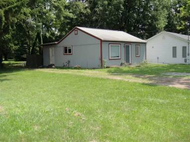 Main picture of 6611 S Washington Ave