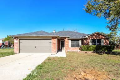 Main picture of 1209 Hampton Dr