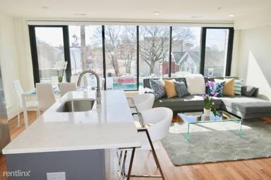 Main picture of 845 Upshur St NW