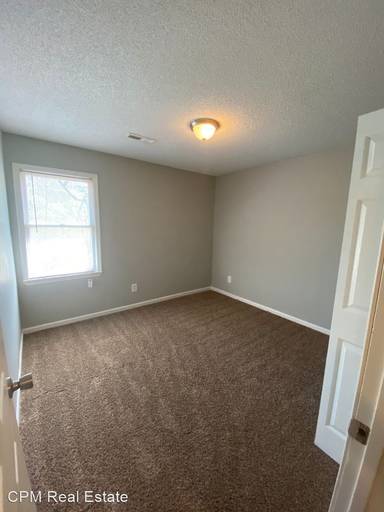 Main picture of 1500 Ascent Trl NW