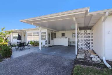 Main picture of 109 Field Ave E