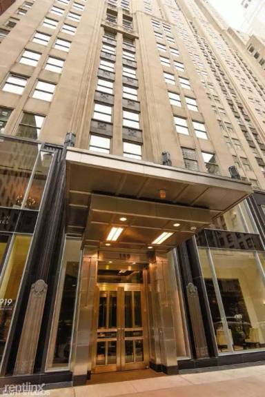 Main picture of Palmolive Building Landmark