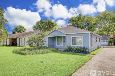 Main picture of 1617 Tabor St