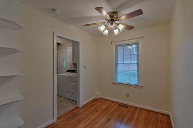 Main picture of 1747 Dean Cir SE