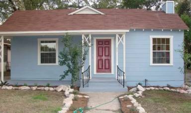 Main picture of 842 Hammond Ave