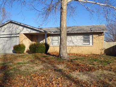 Main picture of 485 W 150th St S