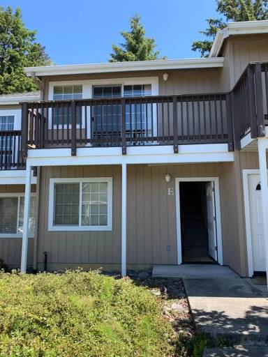 Main picture of 740 Bayside Rd