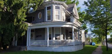 Main picture of 137 E Dewald St