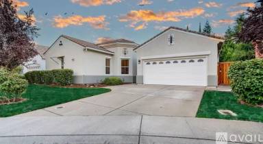 Main picture of 1911 Sanderling Ct