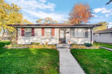 Main picture of 7339 Missouri Ave