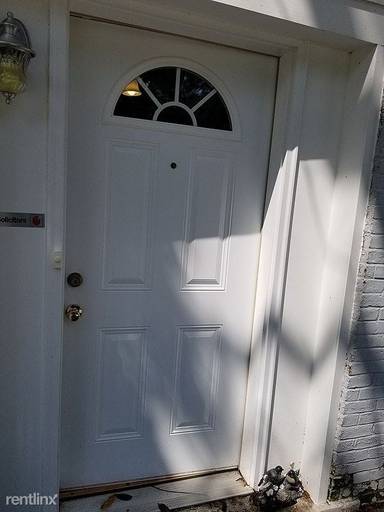 Main picture of 219 N 8th St