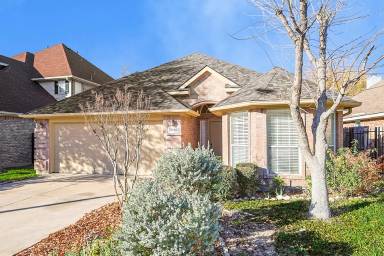 Main picture of 2727 Rochelle Pt