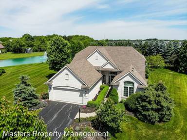 Main picture of 678 Ridge Lake Ct