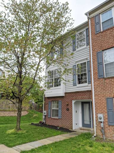 Main picture of 104 Rock Creek Ct