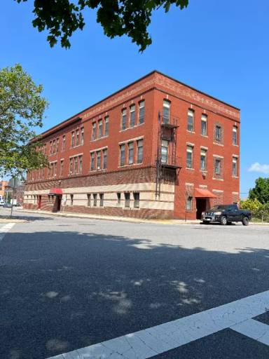 Main picture of 180 Morgan St