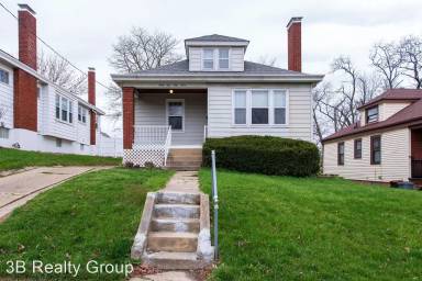 Main picture of 3967 Glenmore Ave