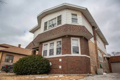 Main picture of 2336 122nd St