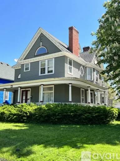 Main picture of 302 N Hamilton St