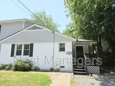 Main picture of 1905 White St