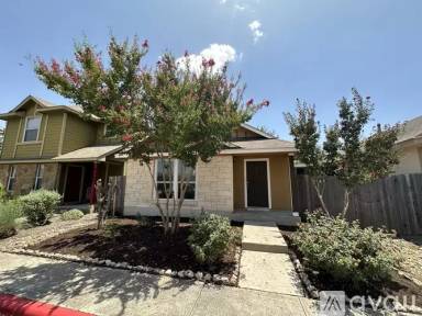 Main picture of 4603 Credo Ln