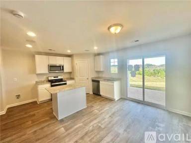 Main picture of 139 Adger Rd