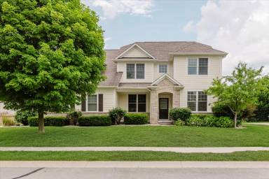 Main picture of 10264 Normandy Way