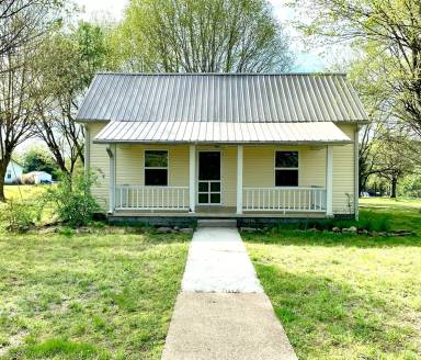 Main picture of 3857 Robert Pryor Rd