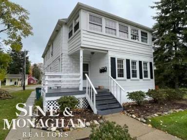 Main picture of 417 W Lincoln Ave