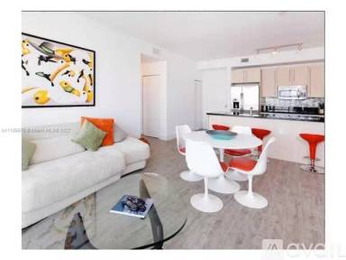 Main picture of Axis on Brickell