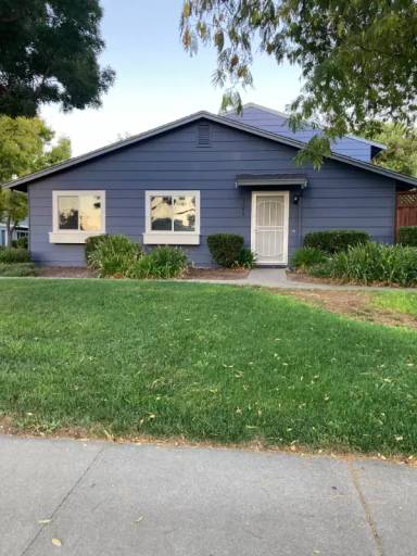 Main picture of 1699 Monterey Dr