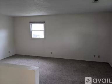 Main picture of 1707 Rockingham Dr