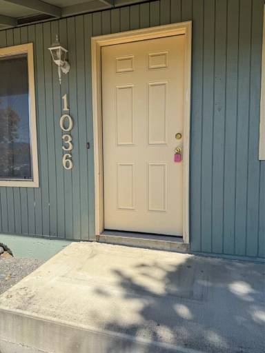 Main picture of 1036 NE Barager Ave