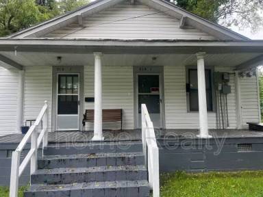 Main picture of 210 Saint David St