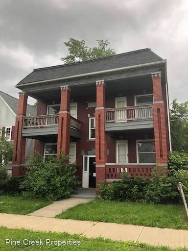 Main picture of 2237 E 73rd St