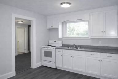Main picture of 2134 34th St NE